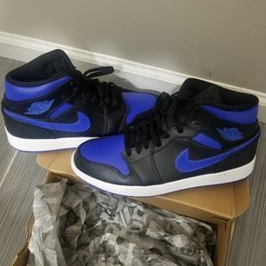 Jordan 1's midtop Royal blue